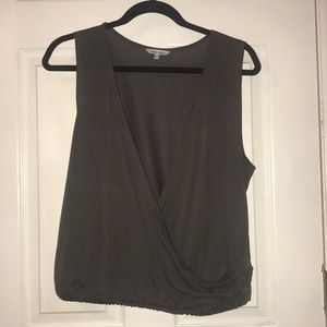 💥 Criss-cross gray blouse 💥